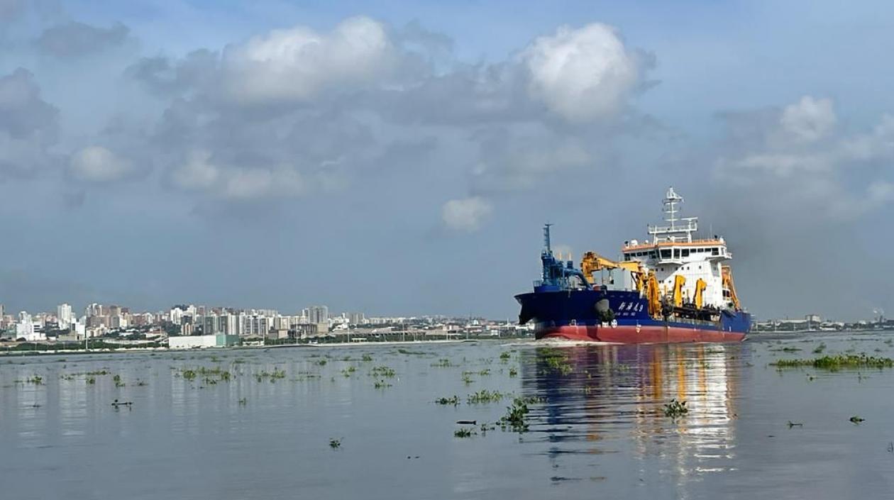 Imagen del canal de acceso al Puerto.