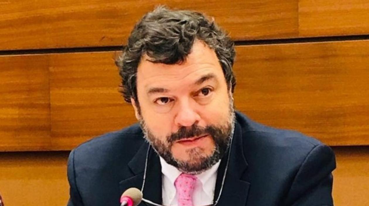 Carlos Alfonso Negret Mosquera, exdefensor del Pueblo.