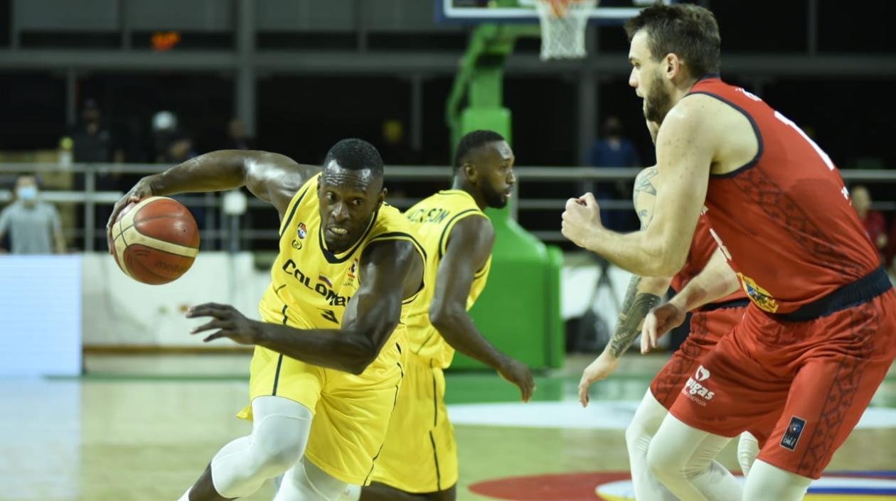 Juan Diego Tello, capitán de Colombia. 