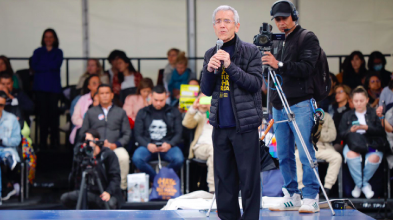 Padre Vicente de Roux, presidente de la Comisión de la Verdad.