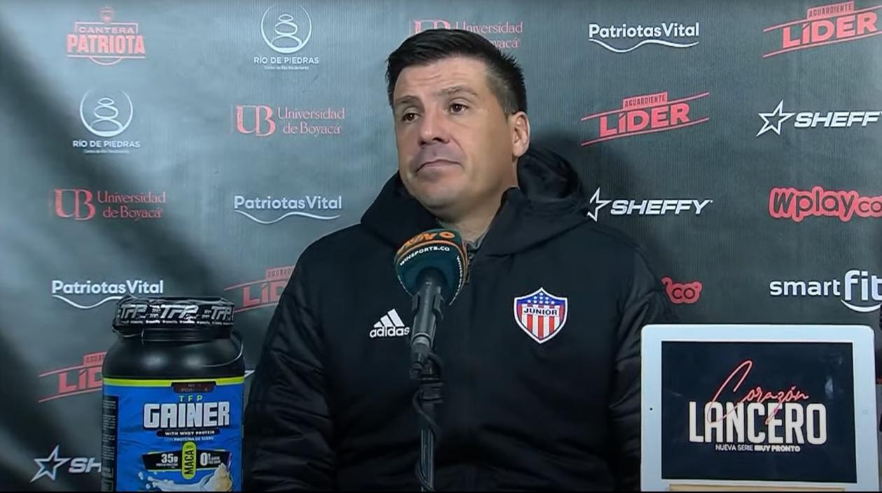 Juan Cruz Real, entrenador de Junior. 