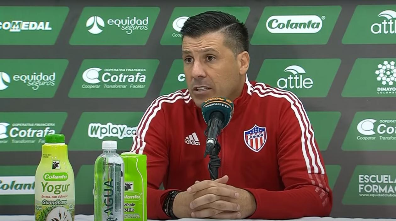 Juan Cruz Real, entrenador de Junior. 