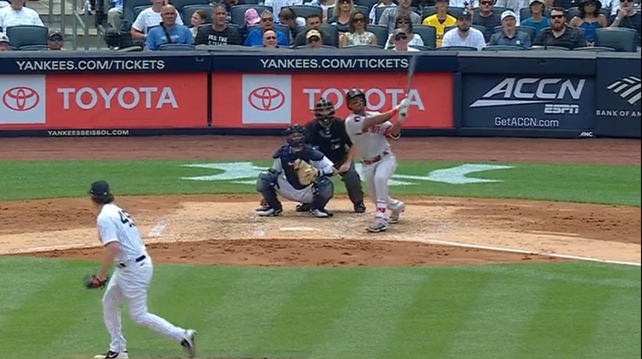 Momento del cuadrangular de Jeter Downs. 