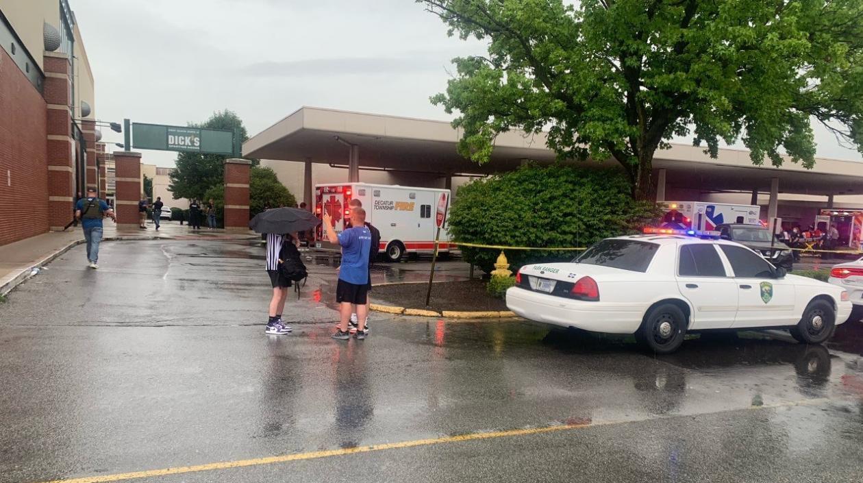 Centro comercial en Greenwood, Indiana, donde ocurrió el tiroteo.