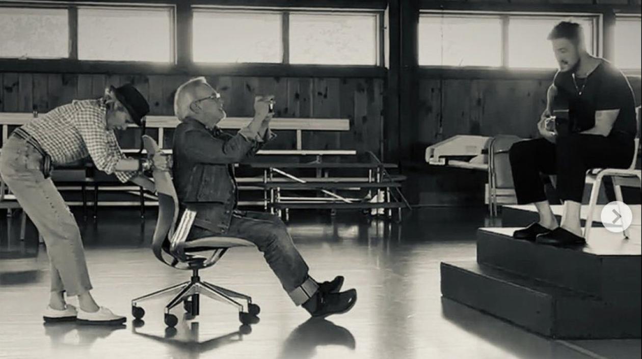 Steven Spielberg grabando su primer videoclip.