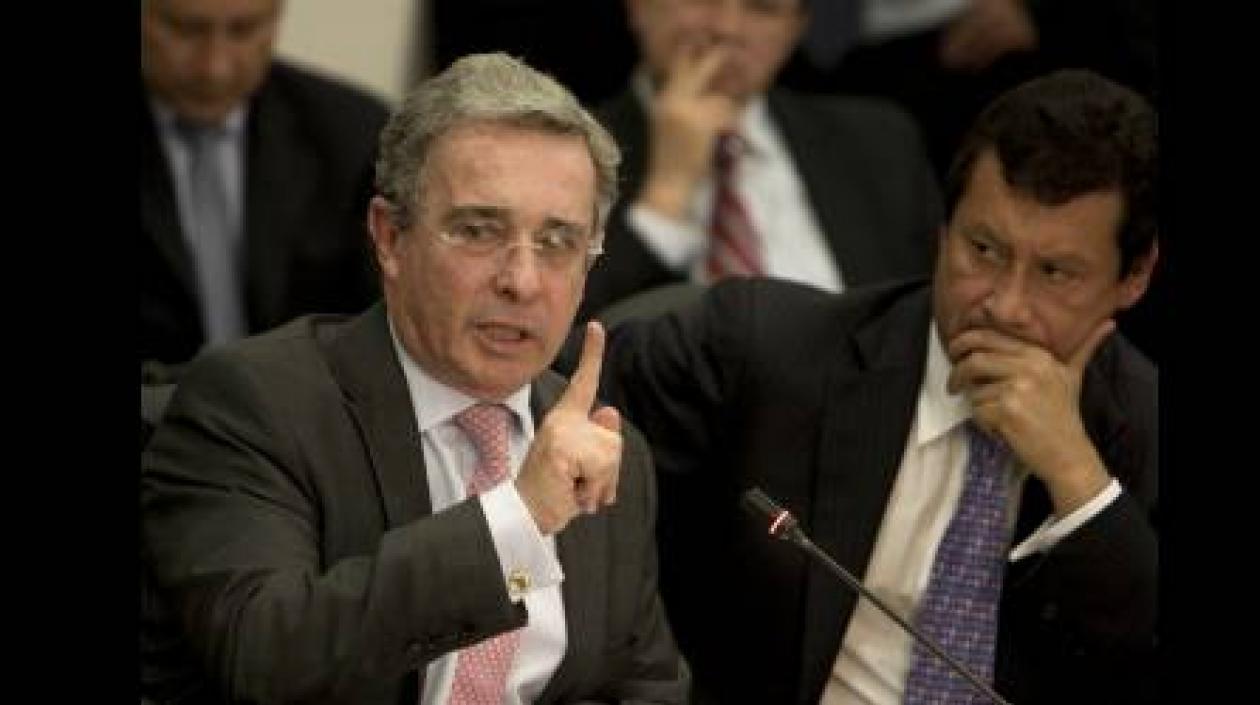 Álvaro Uribe y Jaime Lombana, imagen de referencia.