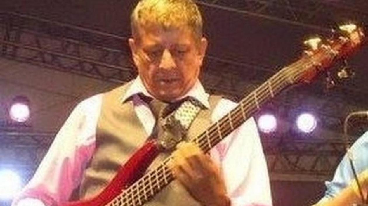José Vásquez, "Quévaz", bajista y guitarrista fallecido.