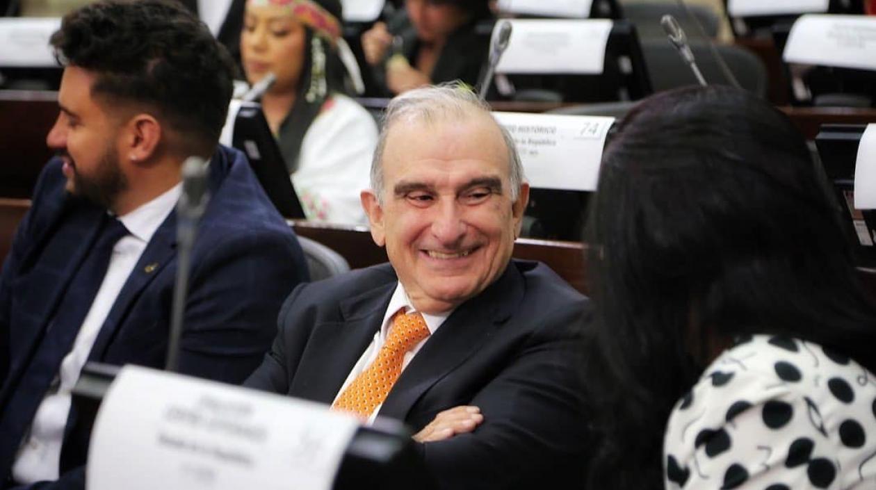 Humberto De la Calle, estrenando curul de Senador este 20 de julio.