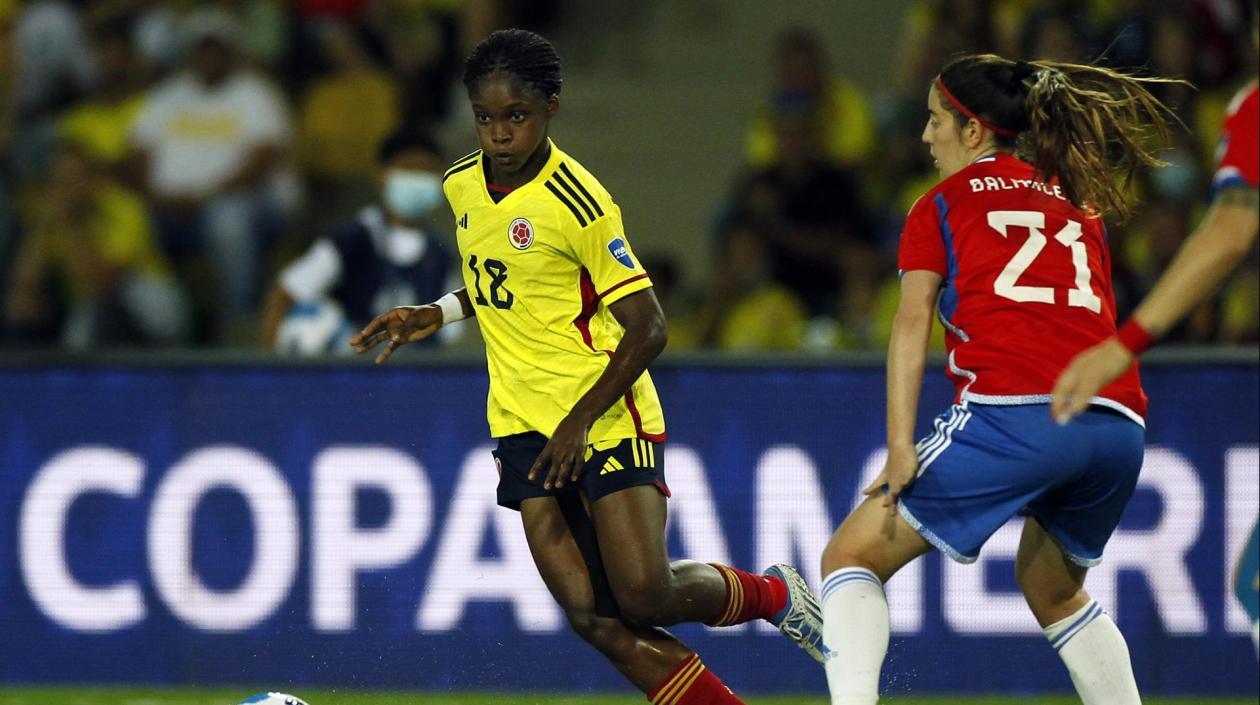 Linda Caicedo, jugadora de Colombia. 