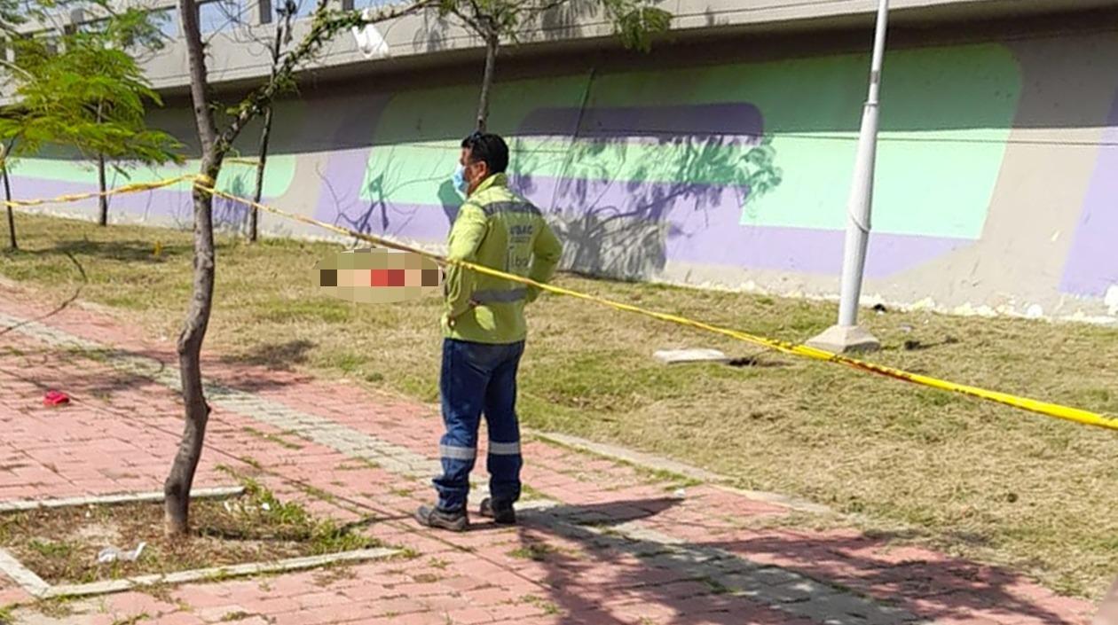 El hombre murió en el lugar de los hechos. 