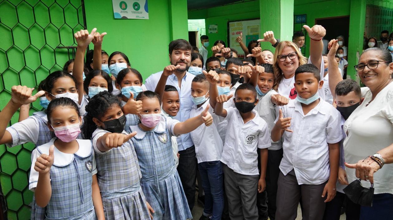 El Alcalde en la IED 7 de abril.