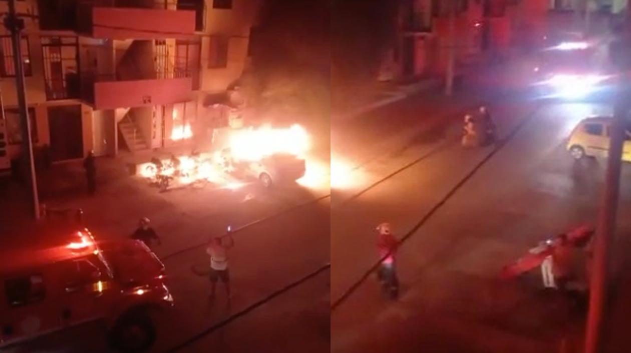 Tres motos y un vehículo se incendiaron