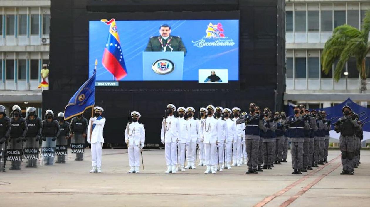 El Presidente Nicolás Maduro transmitiendo el mensaje a la Armada Bolivariana.