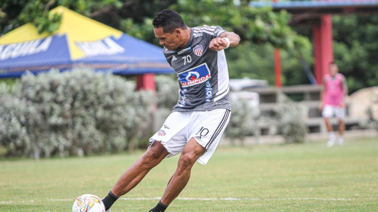 Carlos Bacca, delantero porteño. 