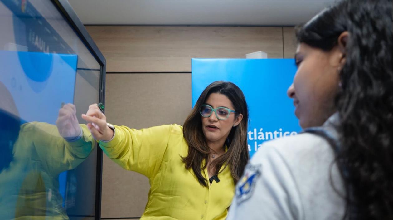 Secretaria de educación, Catalina Ucrós Gómez.