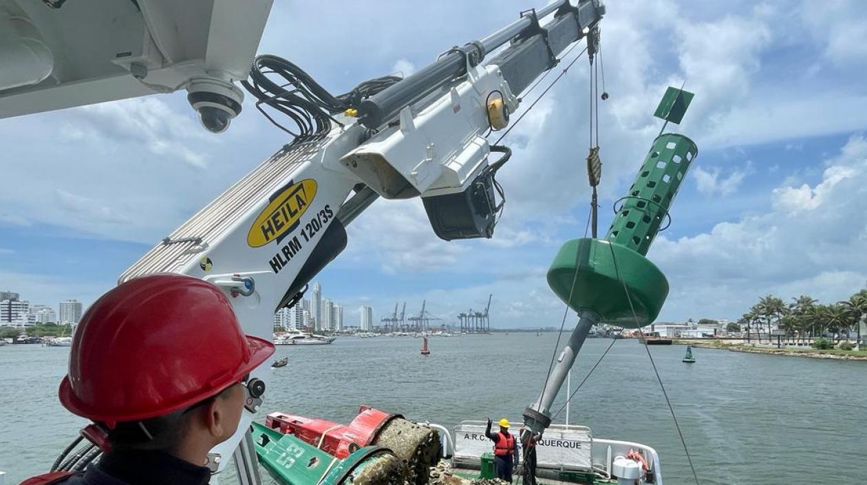 Dimar instaló 4 boyas en la bahía de las Ánimas.