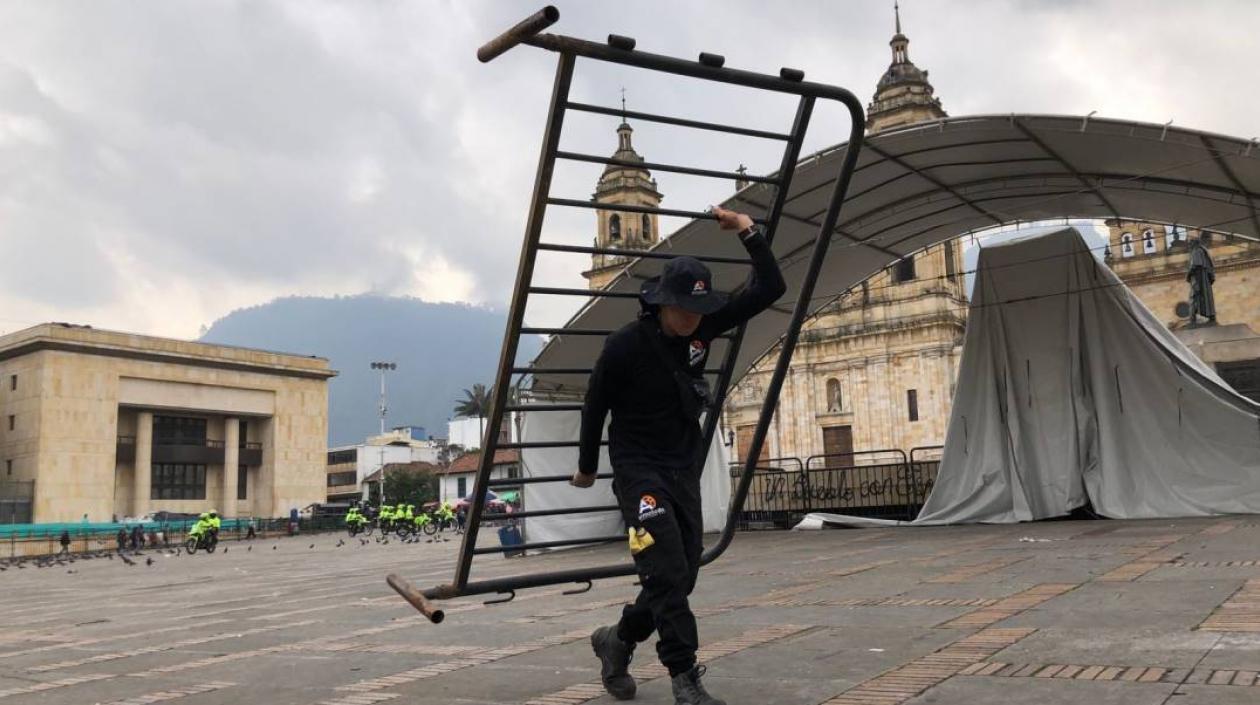 A todo vapor se prepara ya el acto de posesión presidencial.