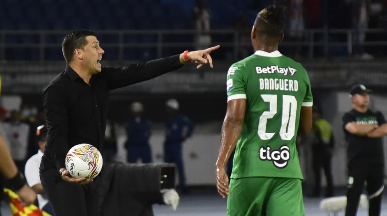 El entrenador de Junior, Juan Cruz Real.