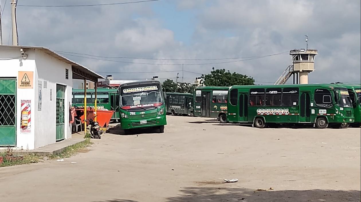 Nevada de buses de Coolitoral en Soledad