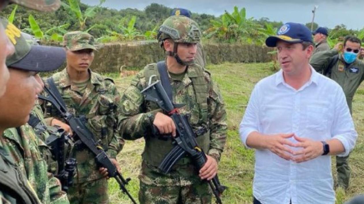 El Ministro de Defensa, Diego Molano, en una de las operaciones contra erradicación de cultivos ilícitos.