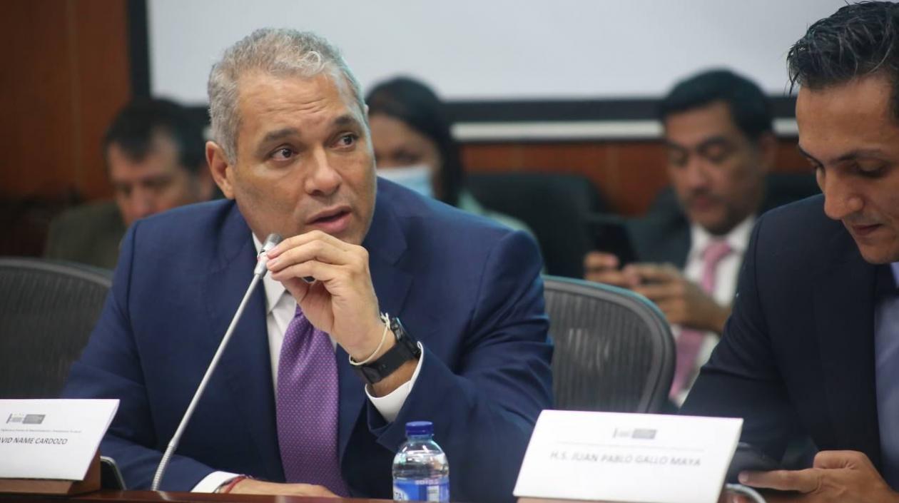 El senador José David Name.