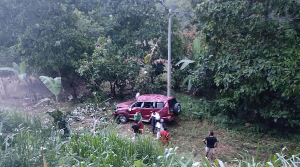  Camioneta en la que se movilizaba la madre de Israel Romero.