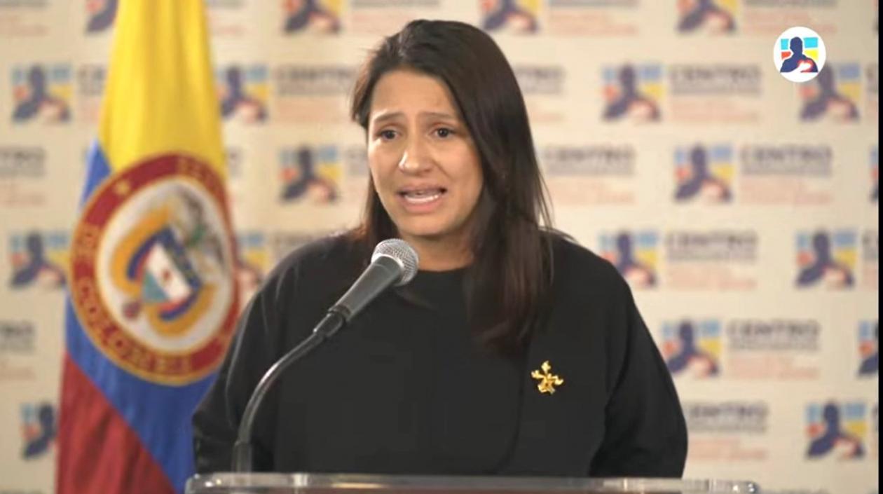La Senadora Paola Holguín, una de las designadas para el discurso de réplica.