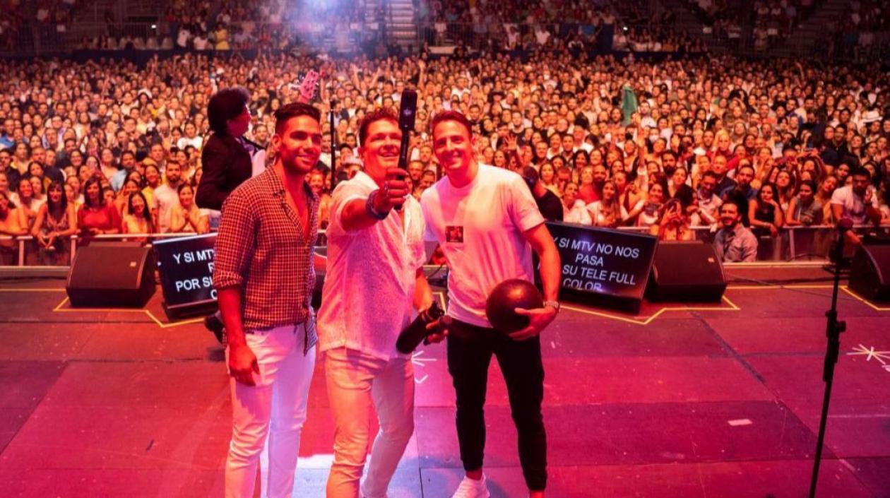 Falcao García, Carlos Vives y Santiago Arias. 