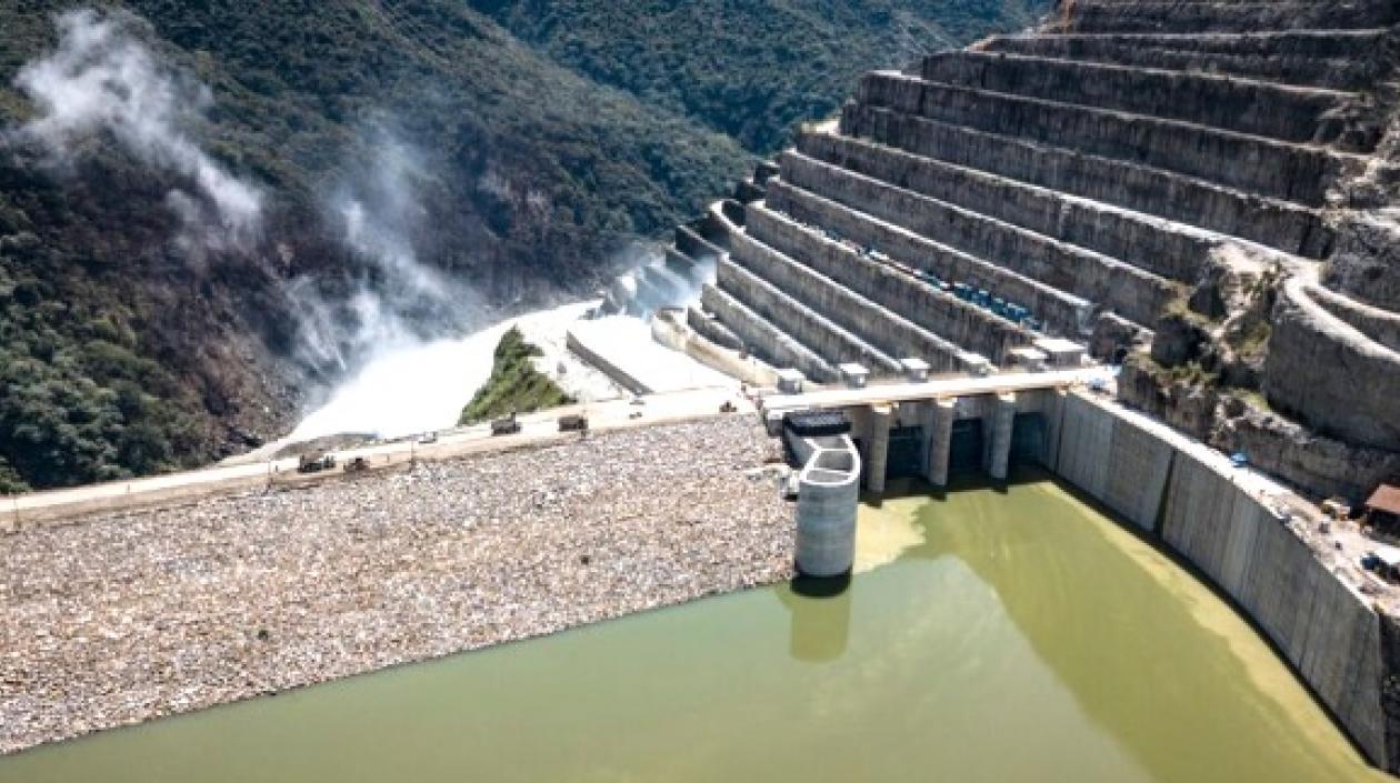 Panorámica de la hidroeléctrica.