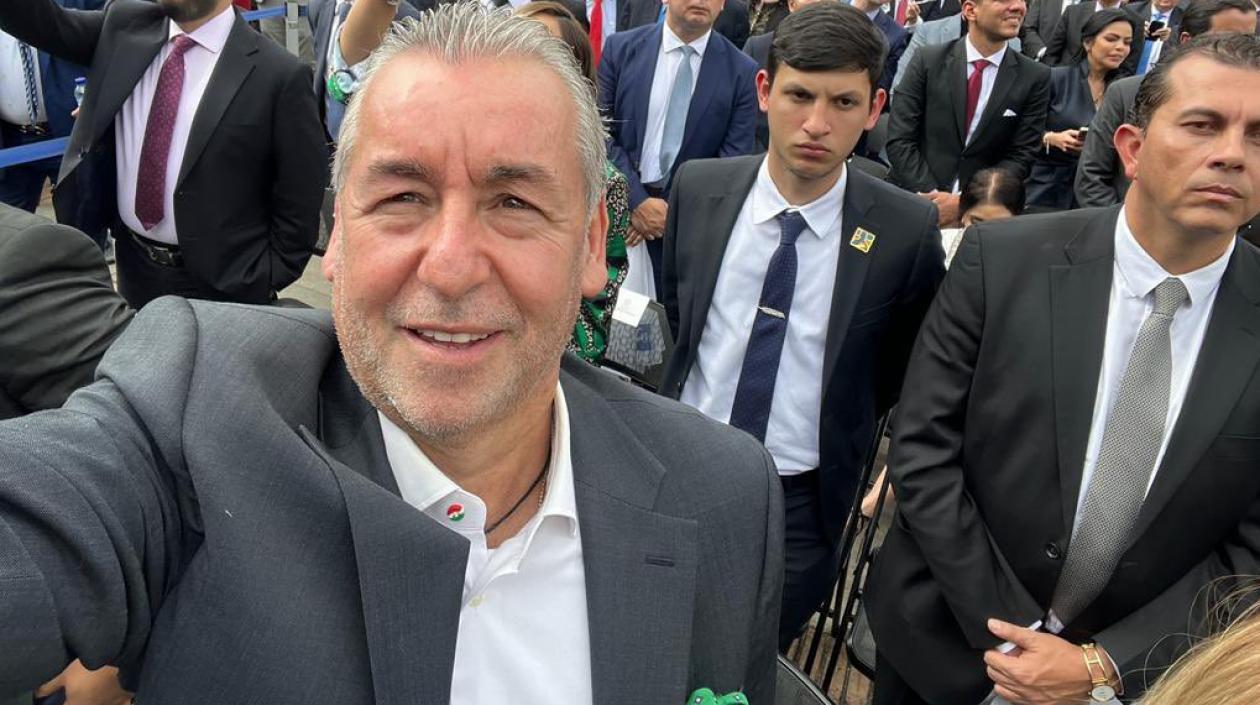 El nuevo Director del Sena, Jorge Eduardo Londoño, el día de la posesión del Presidente Gustavo Petro.