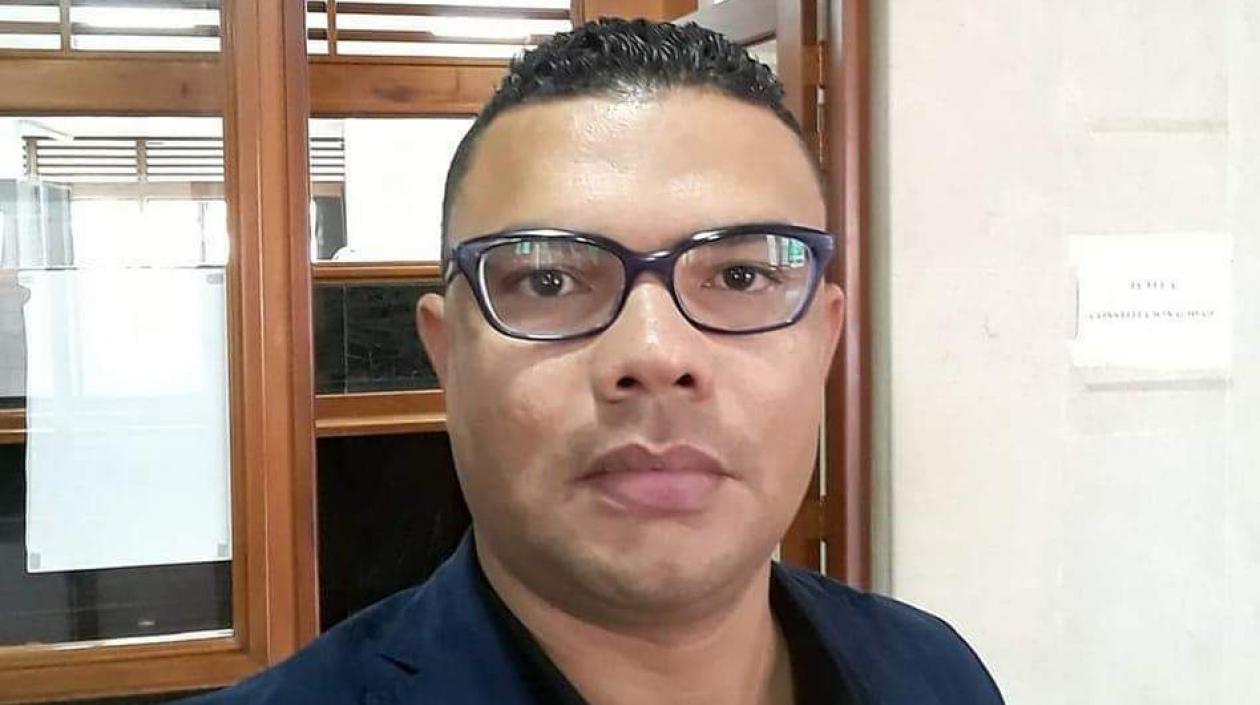 El abogado José Navarro Polo presentó la acción popular.