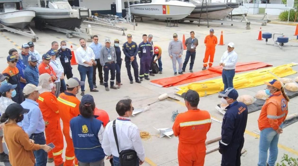 Los participantes en pleno curso.