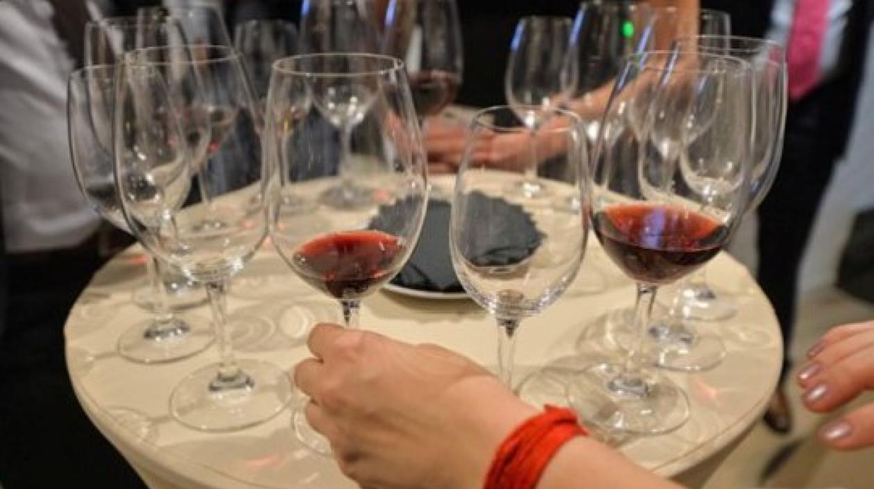 Los recaudos de los impuestos por consumo de alcohol bajaron 8.216 millones de euros en el 2020.