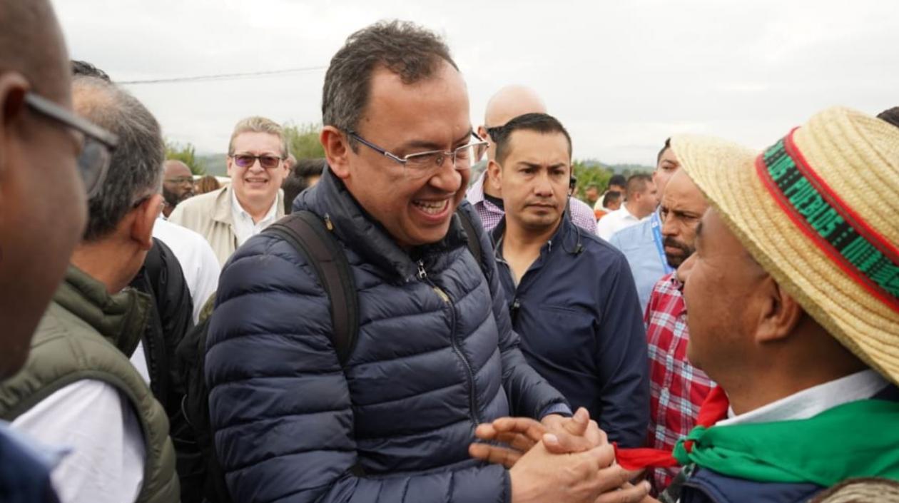 El Ministro de Interior en la instalación del PMU. 