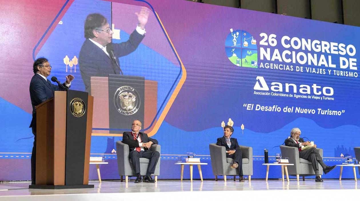 El Presidente Gustavo Petro interviniendo en el Congreso Nacional de Anato.