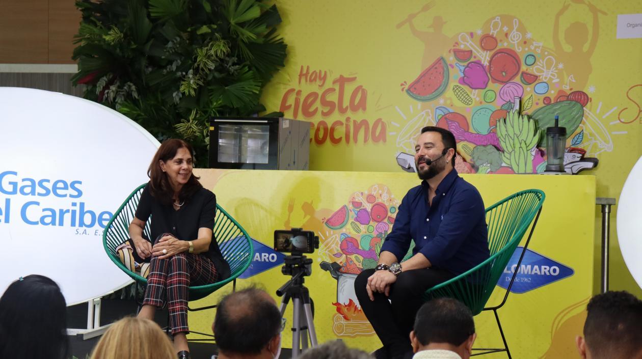 Clementina Holguín y Tulio Recomienda.