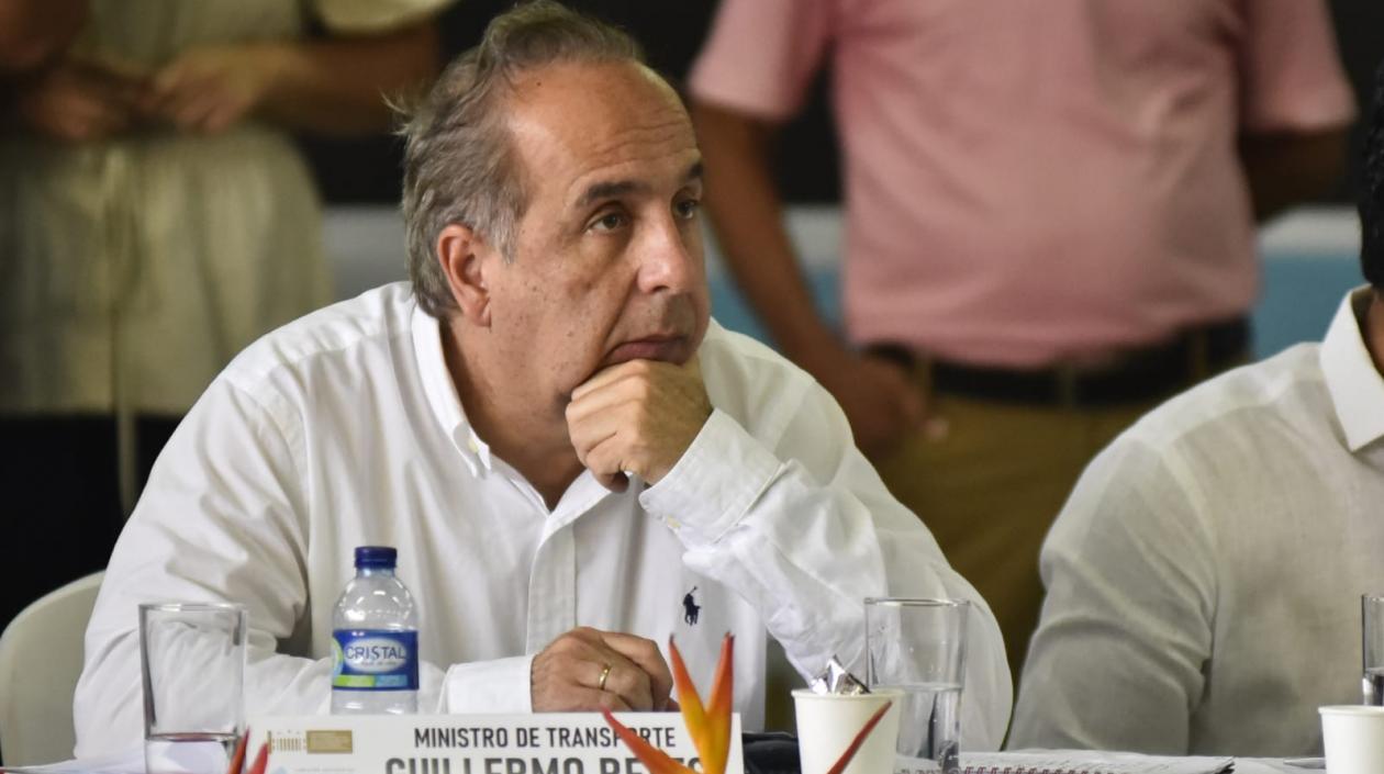 Ministro de Transporte, Guillermo Reyes.