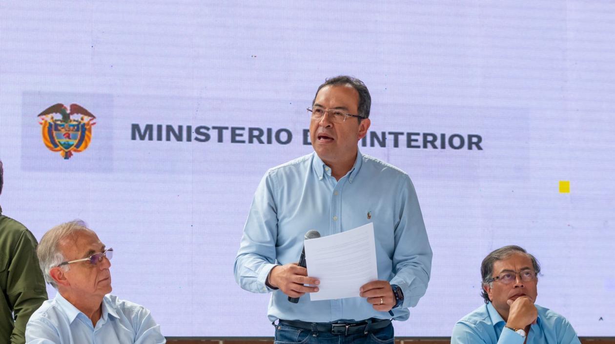 Iván Velásquez, Alfonso Prada y el Presidente Petro.