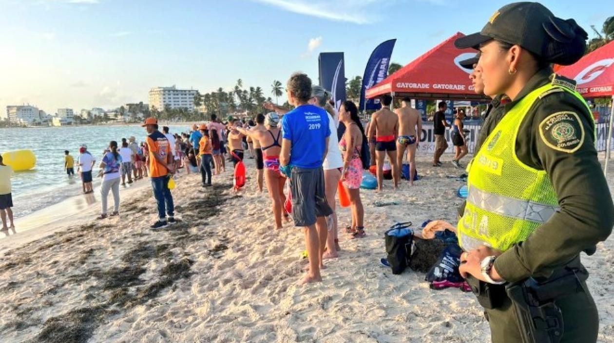 Operativos de vigilancia en playas de San Andrés.