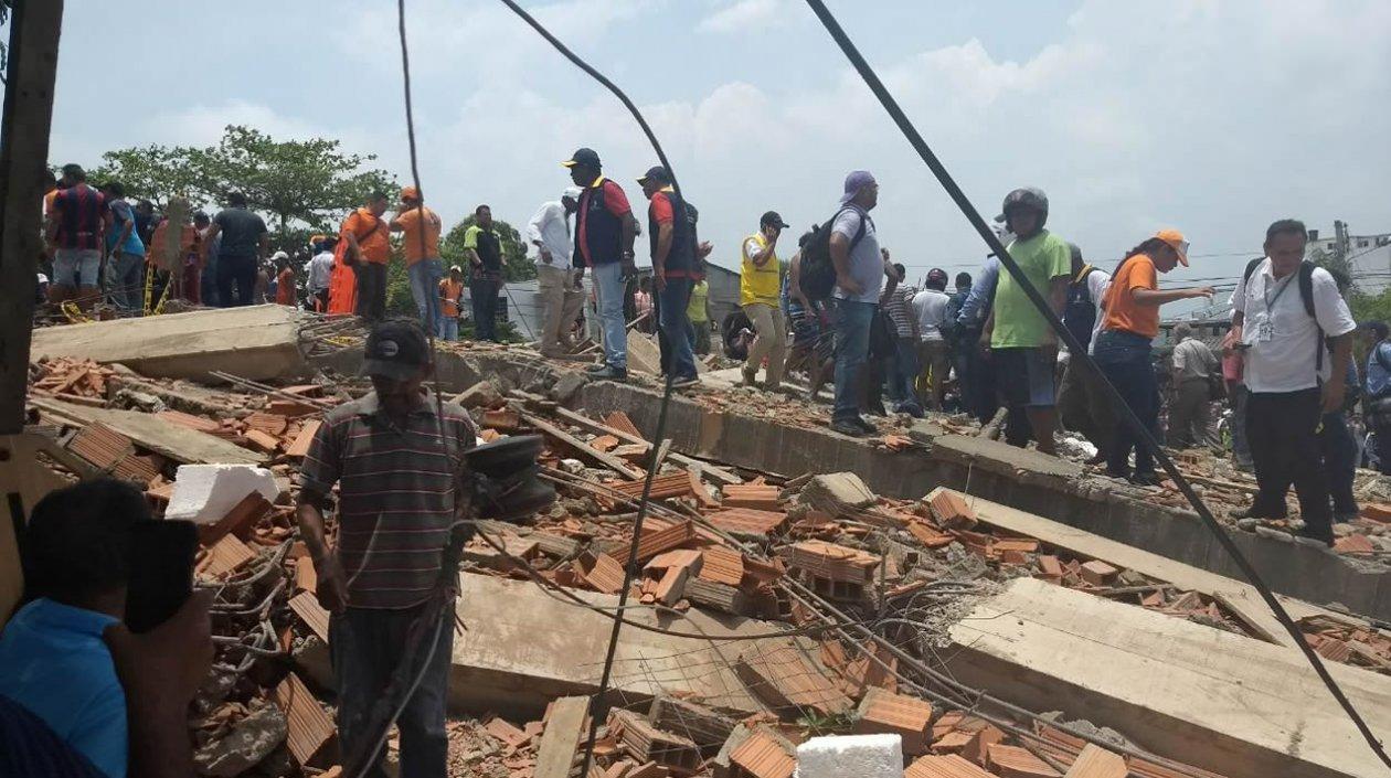 Foto de archivo del colapso de la obra denominada “Portal Blas de Lezo II”.