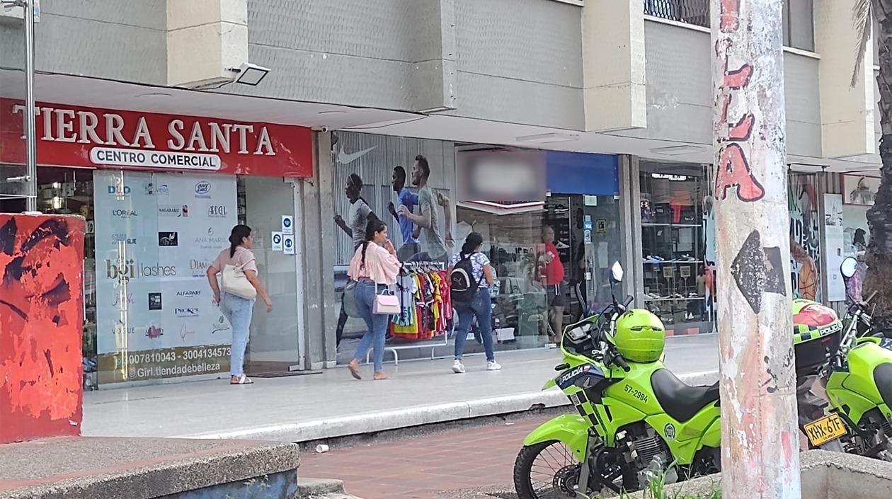 Almacén Tierra Santa de la calle 93.