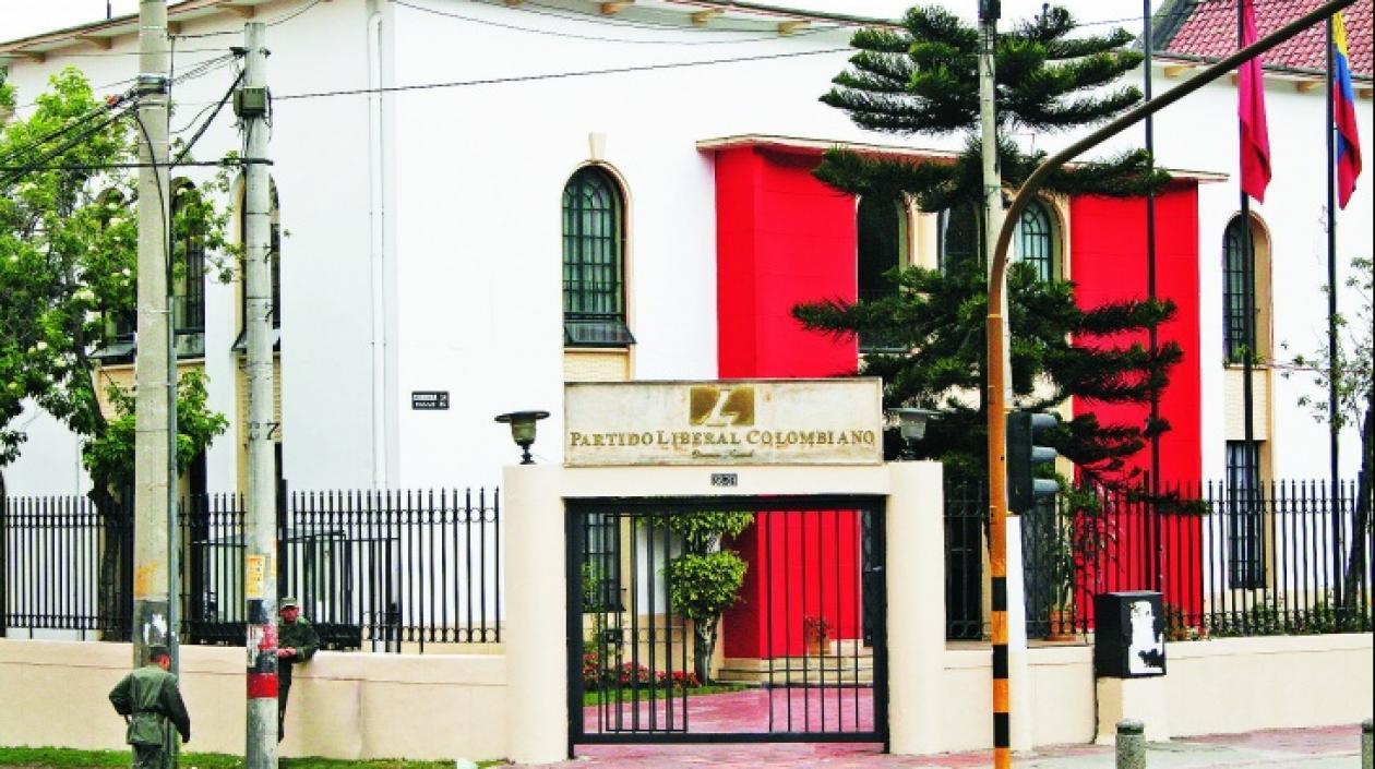 Fachada de sede del Partido Liberal