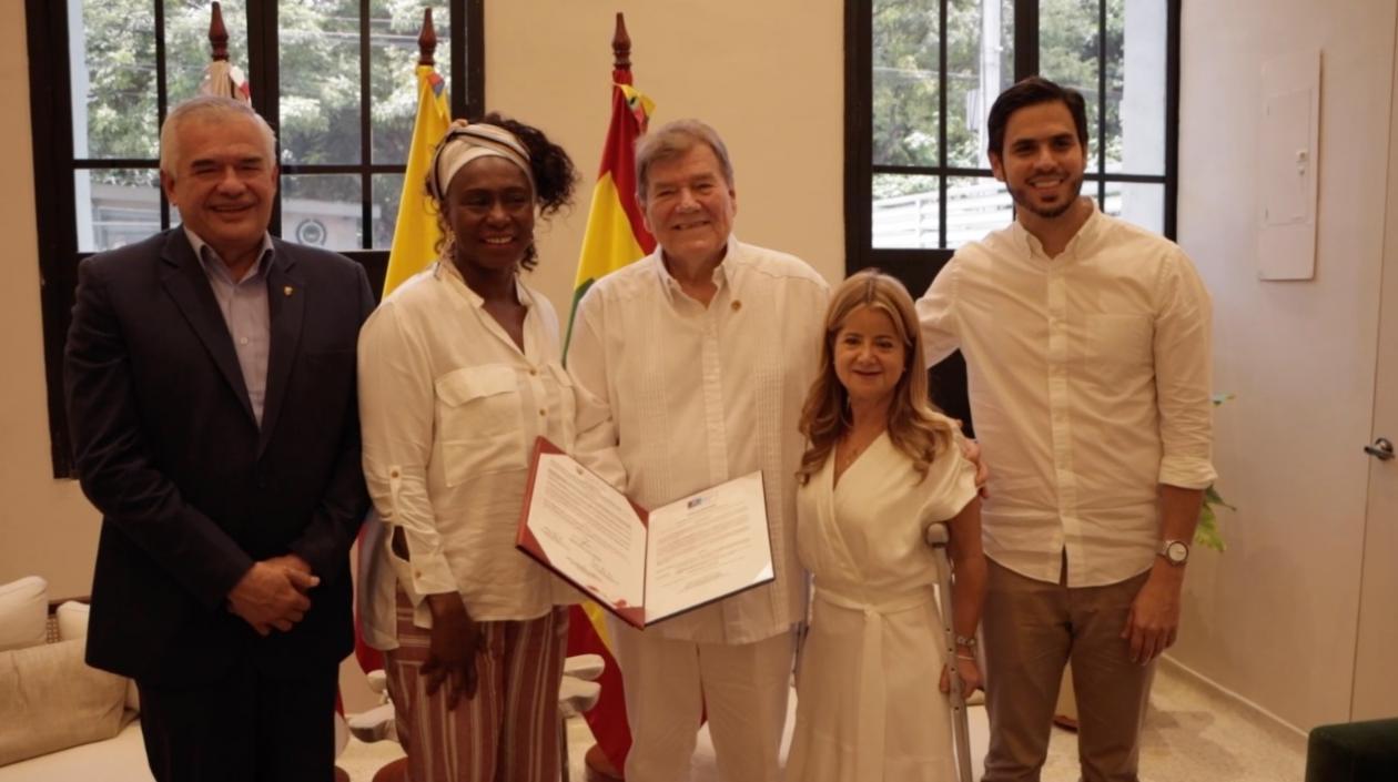 La Gobernadora exaltó a Bellingrodt 