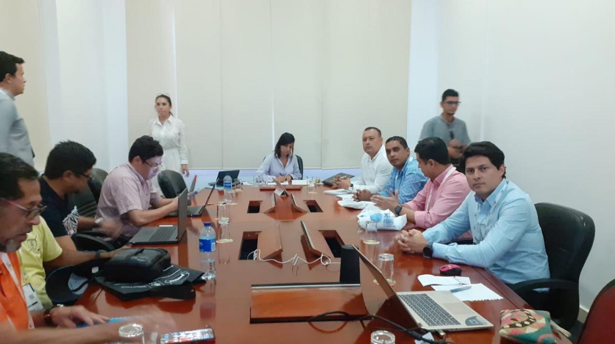 Reunión de los personeros de Barranquilla, Santa Marta y Riohacha con la Minminas,