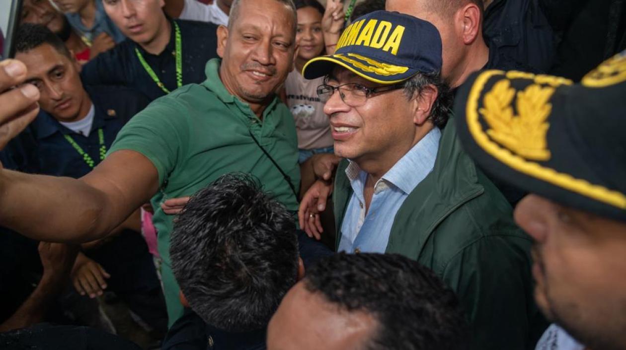 El Presidente Petro a su llegada a Santa Lucia.