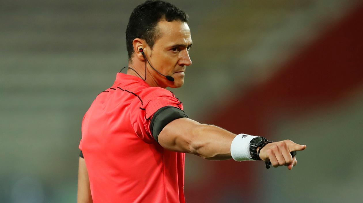 Wilmar Roldán, árbitro colombiano. 