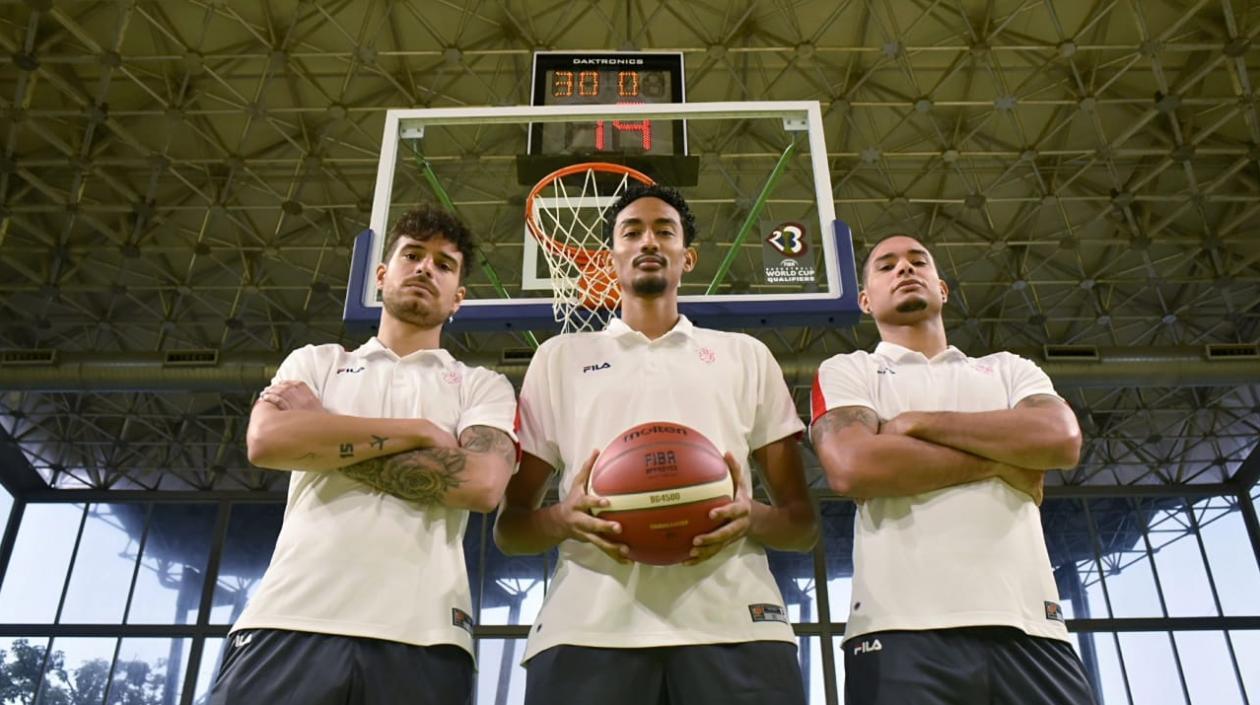 Selem Safar, Juan Carlos Cárdenas y Jonathan Rodríguez.