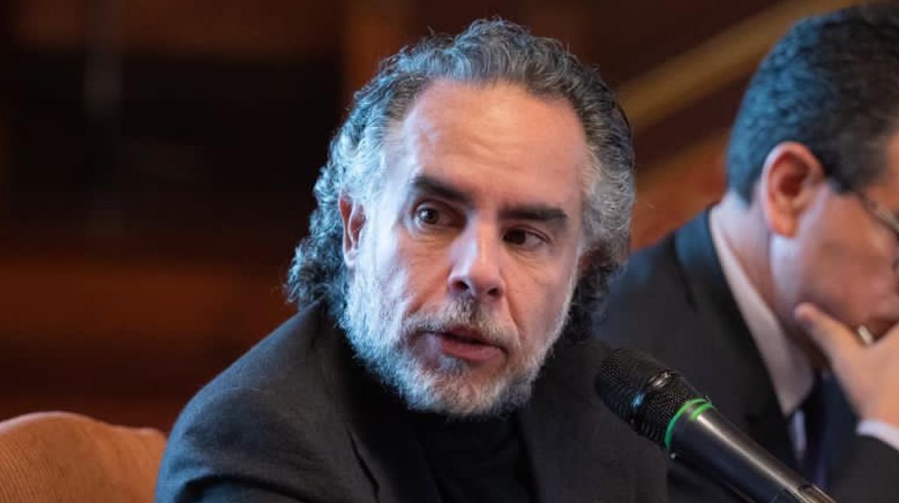 El Embajador de Colombia en Venezuela, Armando Benedetti.