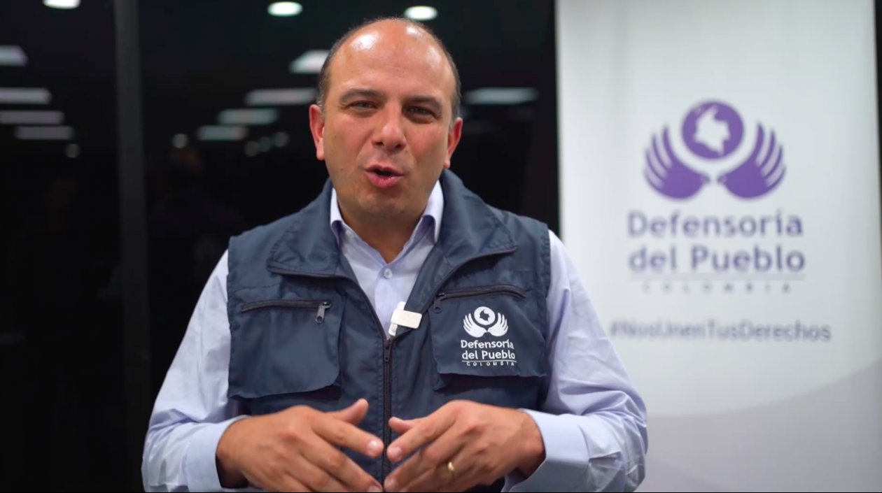 El defensor del Pueblo, Carlos Camargo.