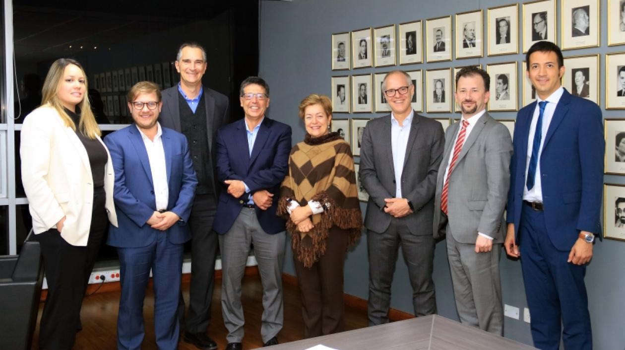 Reunión de la Ministra del Trabajo con directivos del  Banco Mundial.